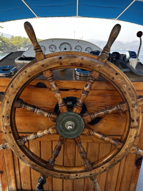 Gocek: Yacht Trip and 12 Island Full-Day Tour with Lunch - What the $93 price really covers