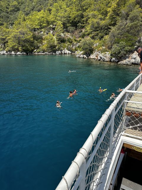 Gocek: Yacht Trip and 12 Island Full-Day Tour with Lunch - Aquarium Bay: clear water and a late-day swim