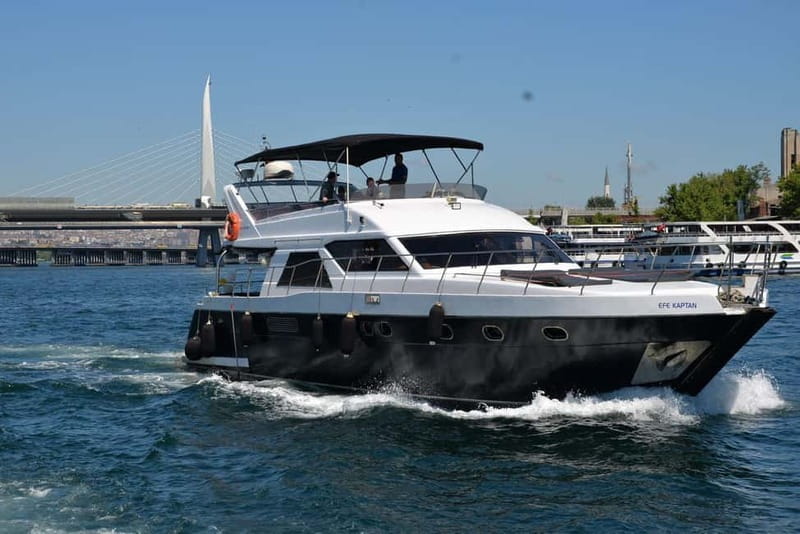 Golden Horn and Bosphorus Sunset Tour Stop at Anatolian Side - The Anatolian-side stop