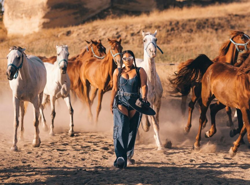 Goreme: Cappadocia Horse Riding Tour with Transfers - From Göreme hotel to Doğa Binicilik Merkezi