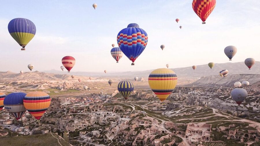 Göreme: Sunrise Hot Air Balloon Flight Over Cappadocia - Landing and the Champagne toast