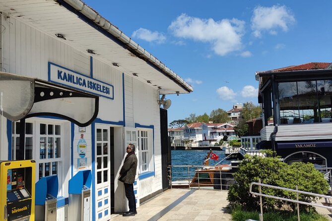 Half Day Bosphorus Cruise with Stopover on Asian Side - The Maiden’s Tower and the Historic Peninsula