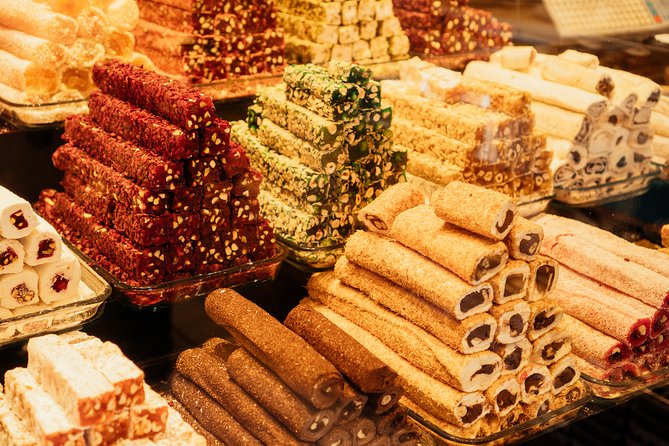 Highlights & Hidden Gems With Locals: Best of Istanbul Private Tour - The best part may be the stops between the big monuments