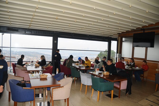 Istanbul: 2 Continents of Bosphorus ( Boat & Lunch ) - Group size and guiding quality