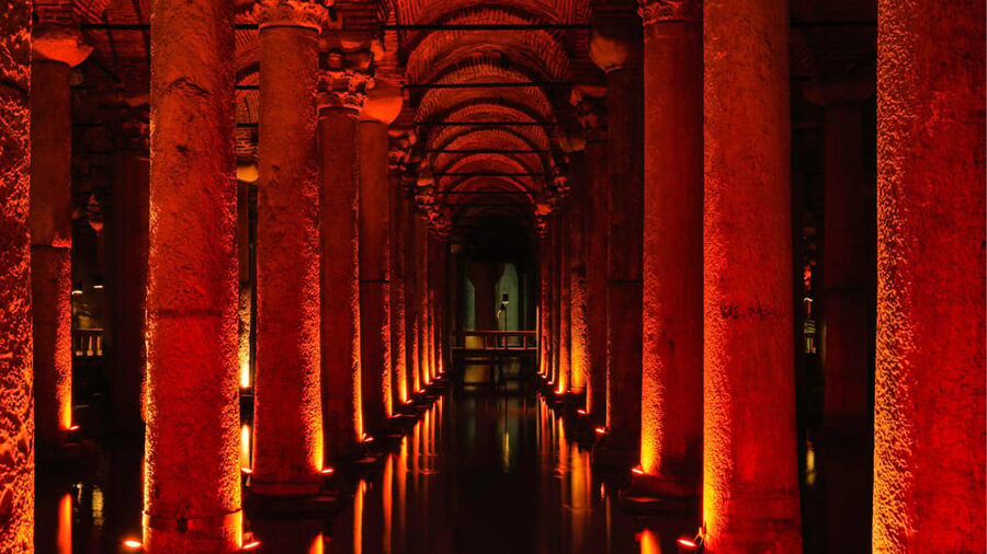 Istanbul: Basilica Cistern Skip-the-Ticket-Line Guided Tour - What the skip-the-line arrangement really means