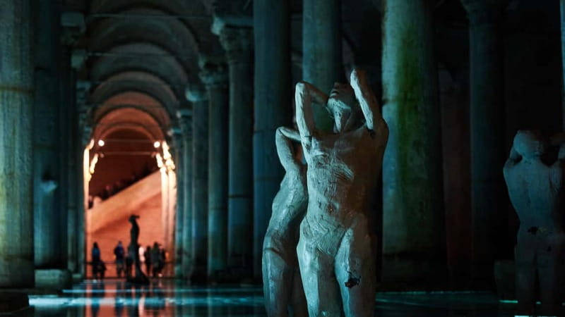 Istanbul: Basilica Cistern Small Group Tour with Tickets - Meeting your guide at the exit gate