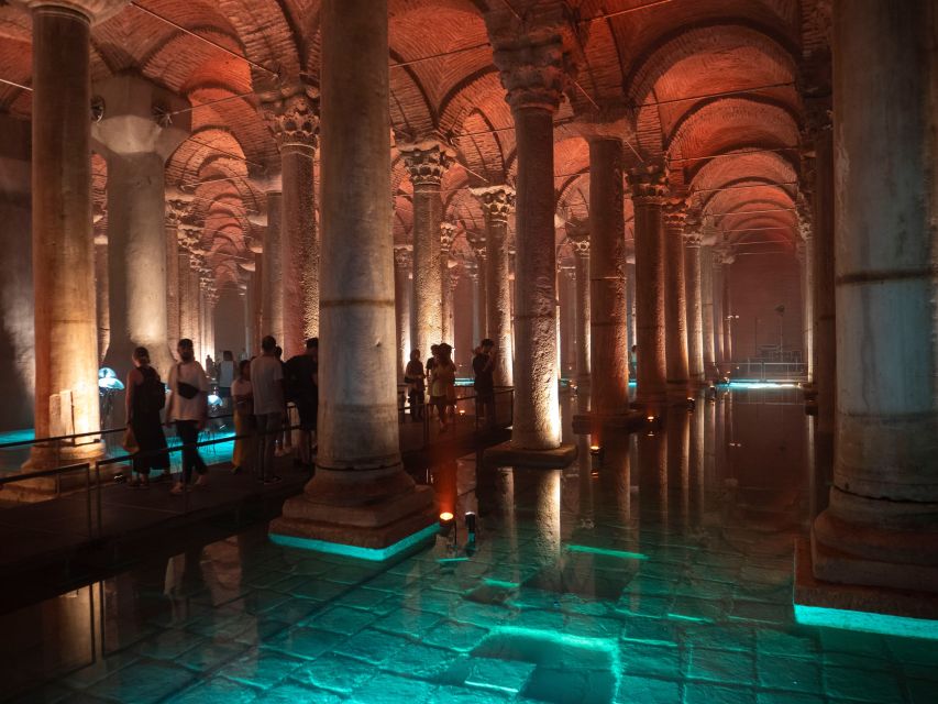 Istanbul: Basilica Cistern Walking Tour with Entry Ticket - Entering the Basilica Cistern without the main queue