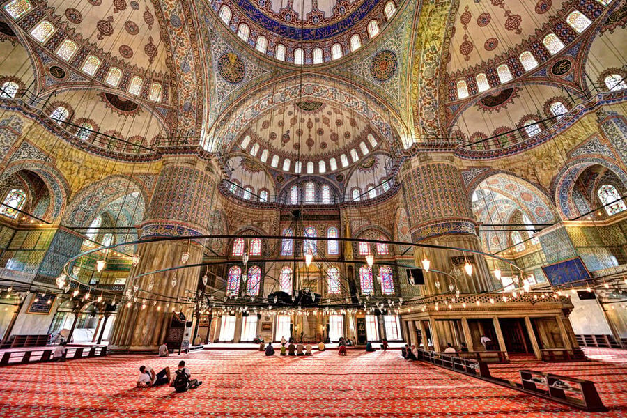 Istanbul: Blue Mosque, Hagia Sophia, & Basilica Cistern Tour - Why this compact Sultanahmet route works