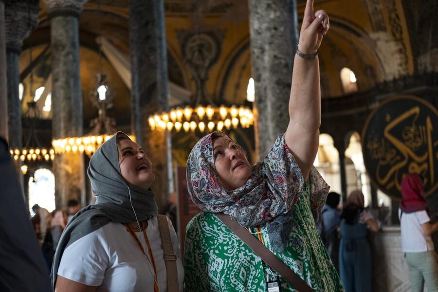 Istanbul: Blue Mosque & Hagia Sophia Guided Tour w/ Tickets - What to wear and bring