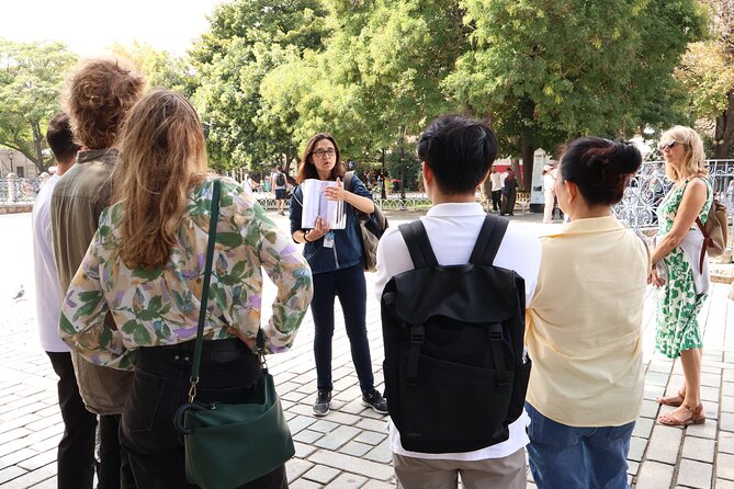 Istanbul: Blue Mosque, Hagia Sophia & Sultanahmet Tour - Walking through Sultanahmet Square