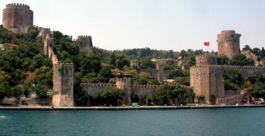 Istanbul: Bosphorus And Golden Horn Morning or Sunset Cruise - What the $23 price really gives you