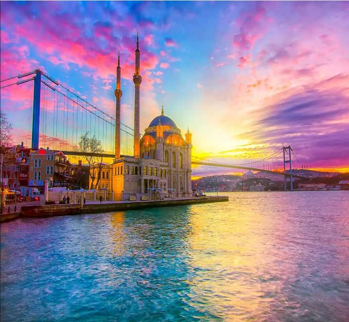 Istanbul: Bosphorus Cruise Morning or Sunset Boat Tour - What the $15 price really buys you