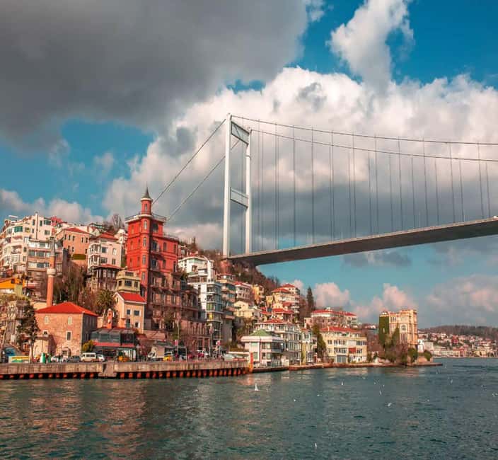 Istanbul: Bosphorus Cruise Morning or Sunset Boat Tour - Why the Bosphorus is Istanbul’s best sightseeing seat