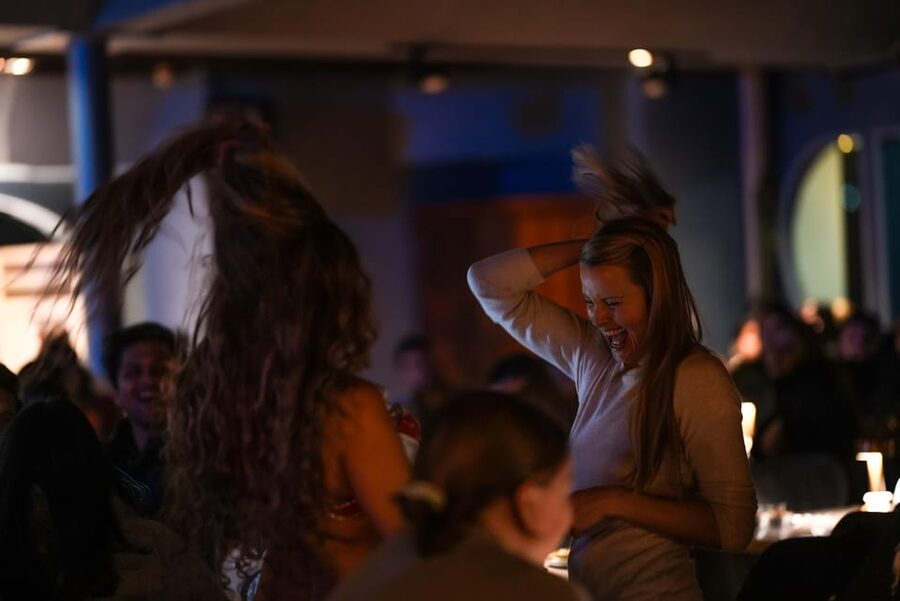 Istanbul: Bosphorus Cruise with Dinner Show - Drinks, service, and the party after dinner