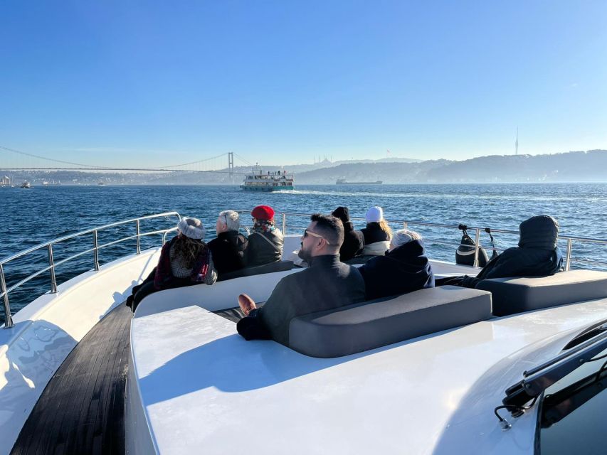 Istanbul: Bosphorus Cruise with Stopover on the Asian Side - Dolmabahce Palace and the grand European shore