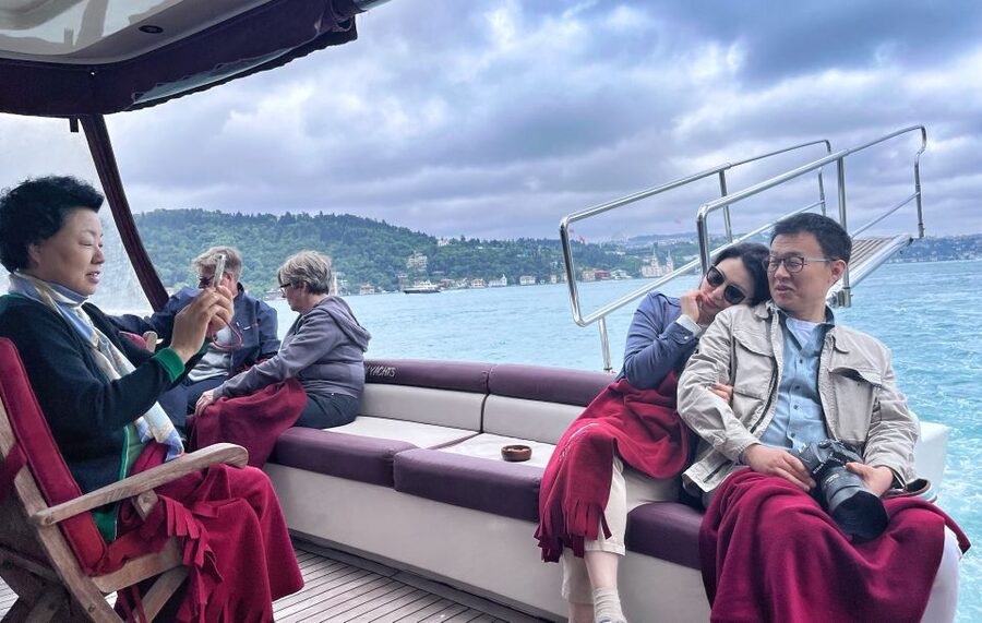 Istanbul: Bosphorus Cruise with Stopover on the Asian Side - Arnavutkoy and the Ottoman waterfront houses