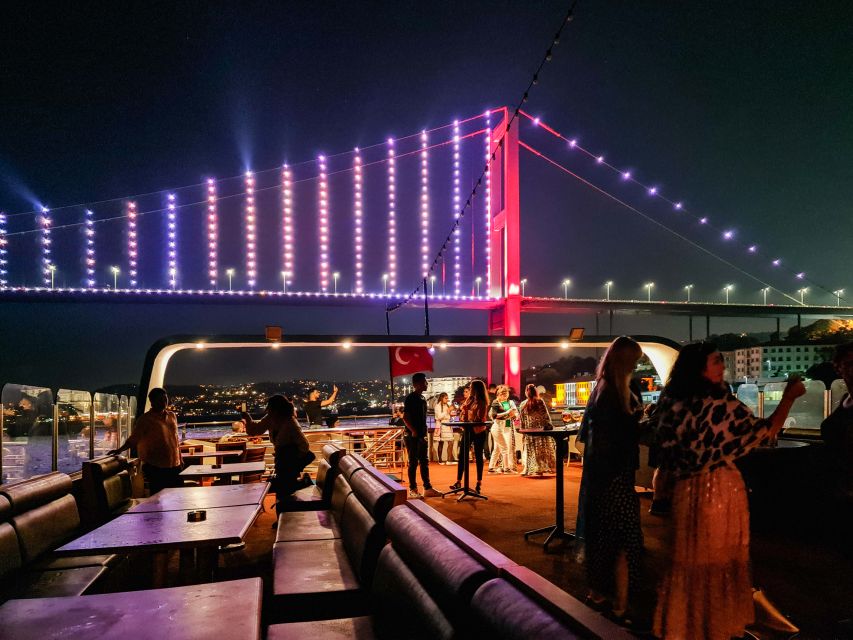 Istanbul: Bosphorus Dinner Cruise w/ Drinks & Entertainment - Key things to know before you book