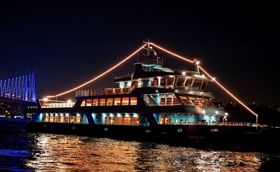 Istanbul: Bosphorus Dinner Cruise w/ Drinks & Entertainment - Boarding the AMOR yacht and settling in