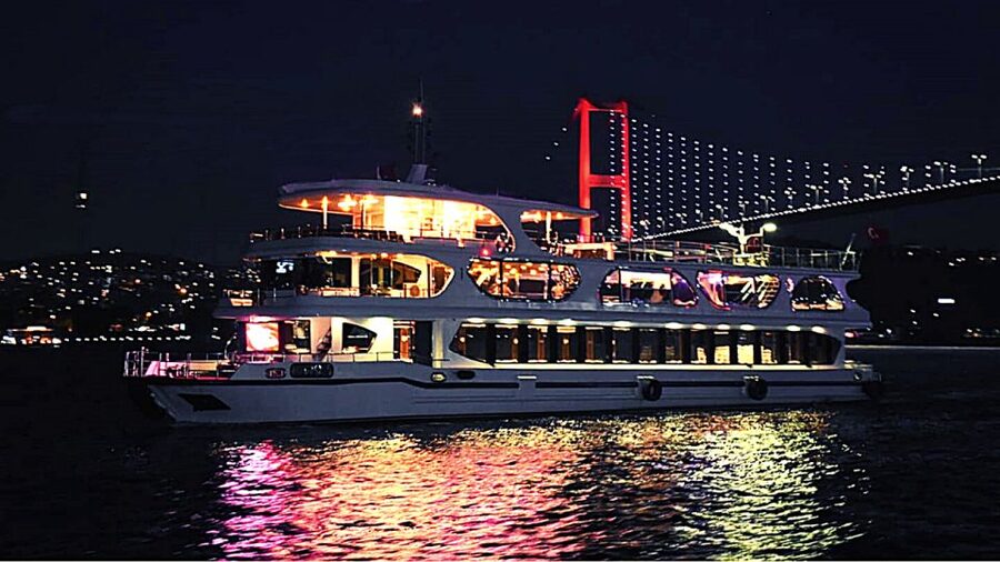 Istanbul: Bosphorus Dinner Cruise with Drinks & Turkish Show - Key points to know before boarding