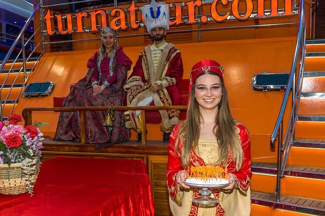 Istanbul: Bosphorus Dinner Cruise with Turkish Show - FAQ