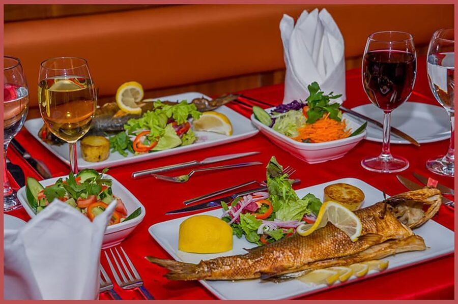 Istanbul: Bosphorus Night Dinner Cruise with Private Table - The Asian shore and Maiden’s Tower