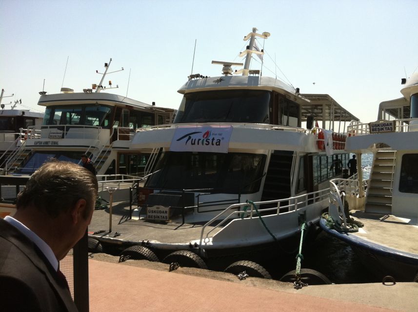 Istanbul: Bosphorus Sightseeing Boat Tour with Guide - Rumeli Fortress and the northern stretch