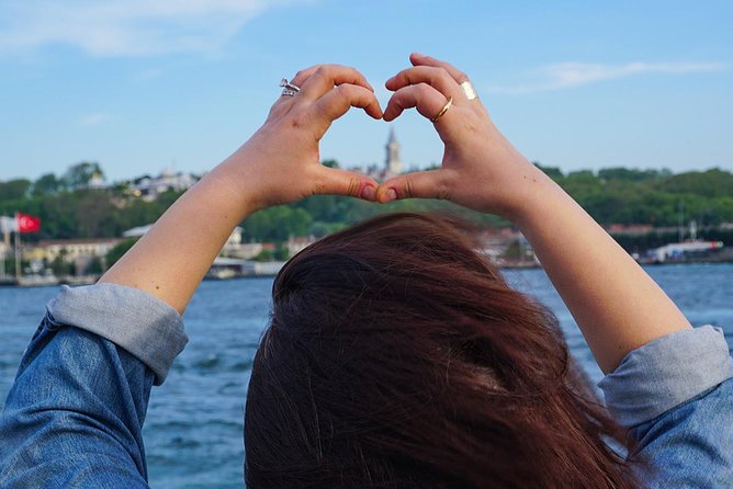 Istanbul Bosphorus Sightseeing Cruise - Why the price offers good value