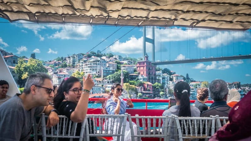 Istanbul: Bosphorus Sightseeing Cruise Tour with Audio Guide - Is an $8 cruise really good value?