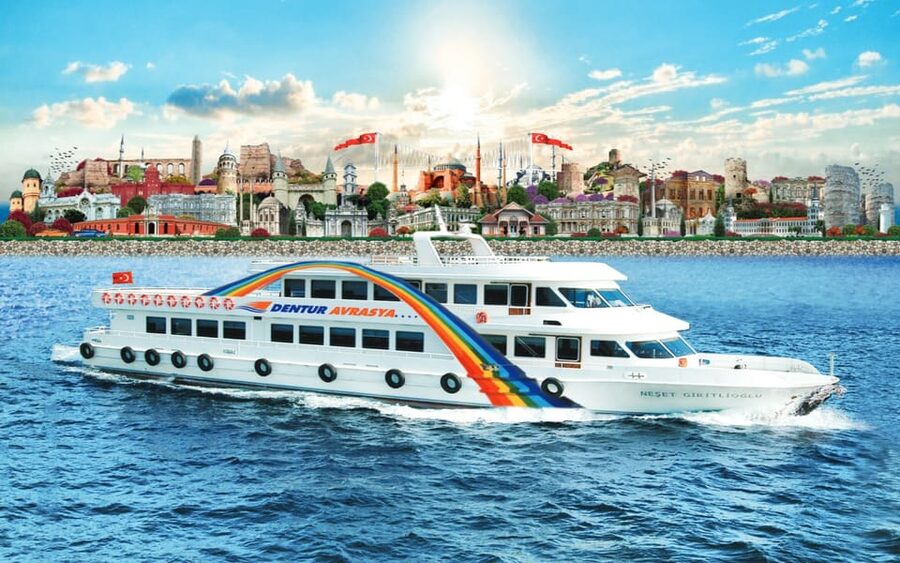 Istanbul: Bosphorus Sightseeing Cruise with Sunset Option - The sights along the European and Asian shores