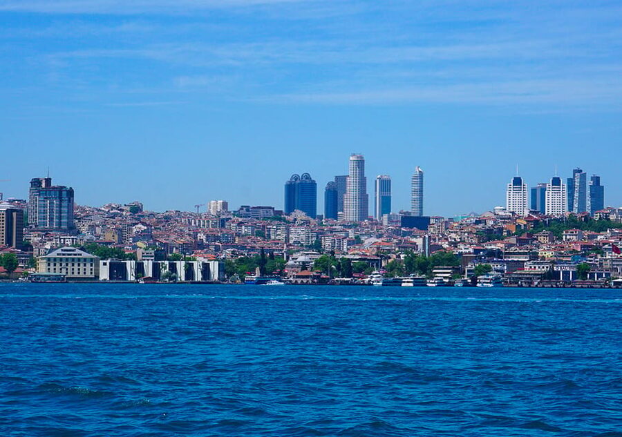 Istanbul: Bosphorus Sightseeing Cruise with Sunset Option - Audio guide strengths and phone problems