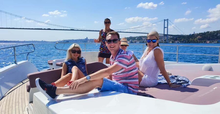 Istanbul: Bosphorus Strait and Black Sea Lunch Cruise - How the $177 price measures up