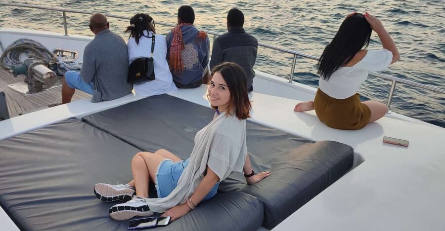 Istanbul: Bosphorus Sunset Cruise on Yacht with Live Guide - Why a sunset cruise is one of Istanbul’s best city views