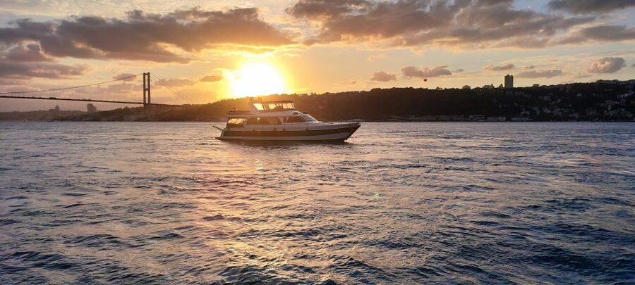 Istanbul: Bosphorus Sunset Cruise with Snacks and Wine - How Much Value Do You Get for $24?