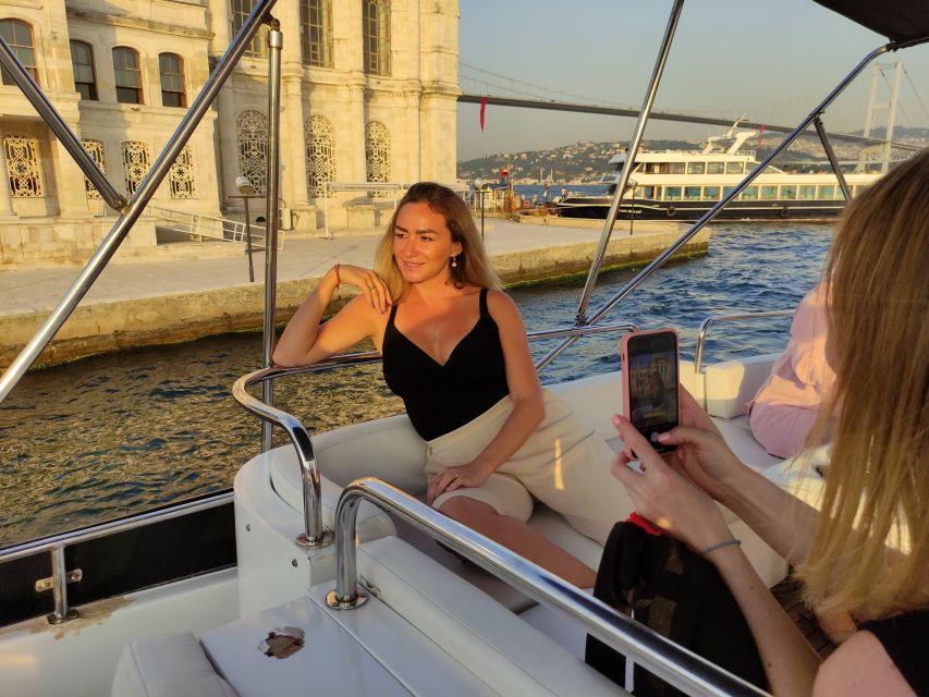 Istanbul: Bosphorus Sunset Cruise with Snacks and Wine - Why the Bosphorus Works Best at Sunset