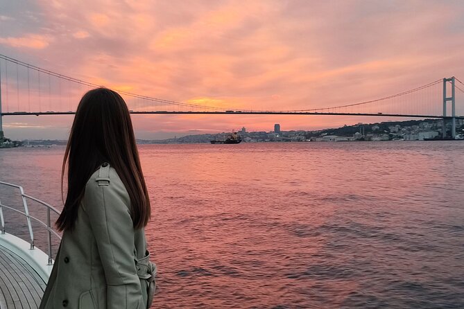 Istanbul Bosphorus Sunset Cruise with Wine on a Luxury Yacht - Beylerbeyi Palace and Maiden’s Tower