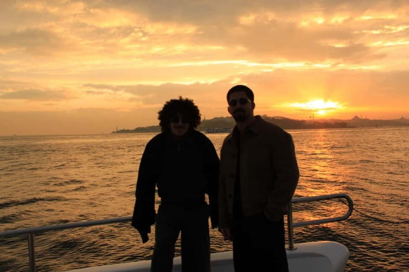 Istanbul: Bosphorus Sunset or Night Yacht Cruise & Transfers - Pickup, messages, and the part you must manage