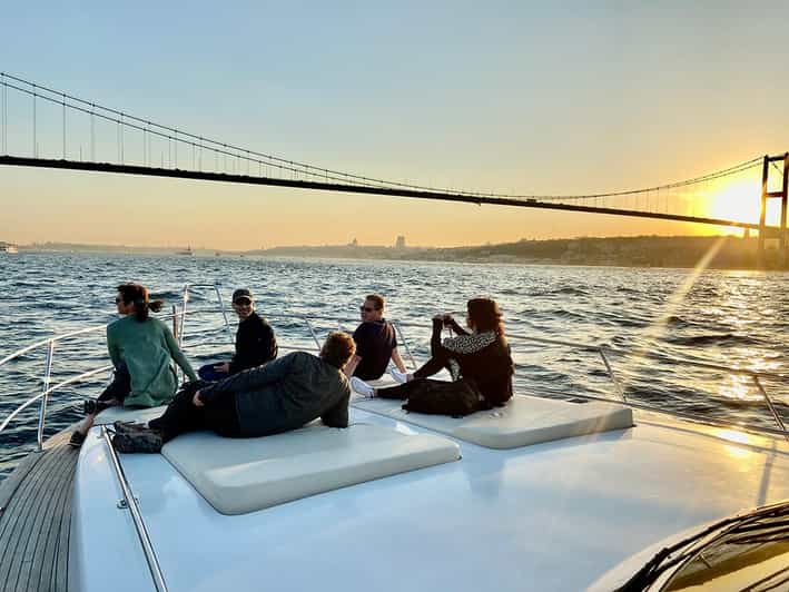 Istanbul: Bosphorus Yacht Cruise at Sunset with Snacks - Key things to know before you book