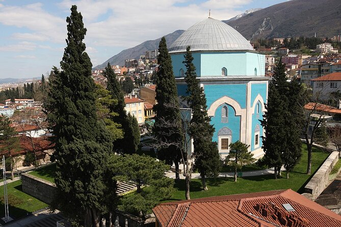 Istanbul: Bursa & Uludag Tour with Lunch & Cable Car Option - The 600-year-old plane tree