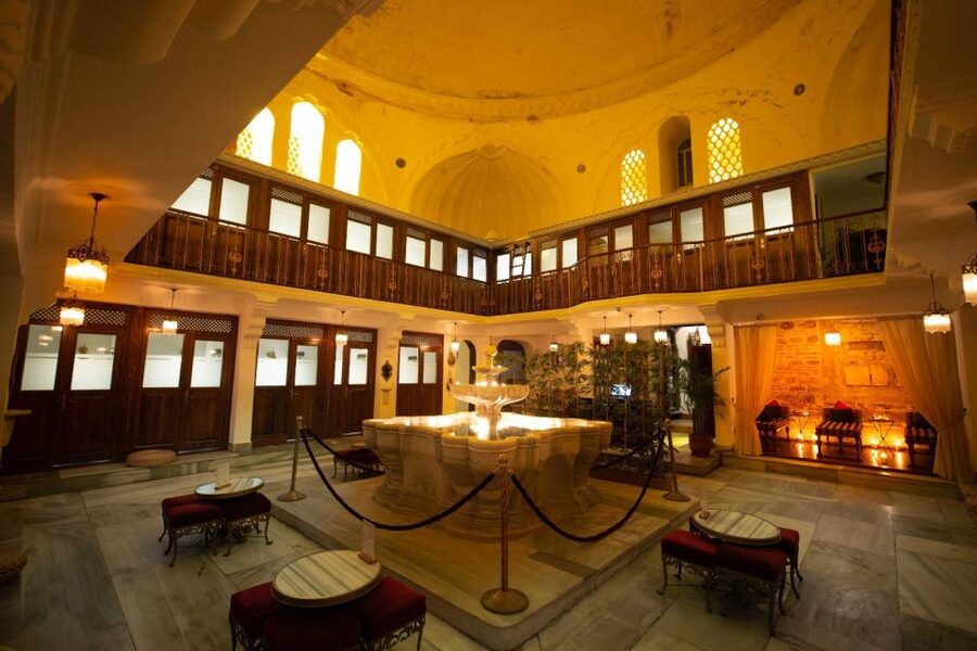Istanbul: Cagaloglu Hamam Experience - Separate sections make the setting more comfortable