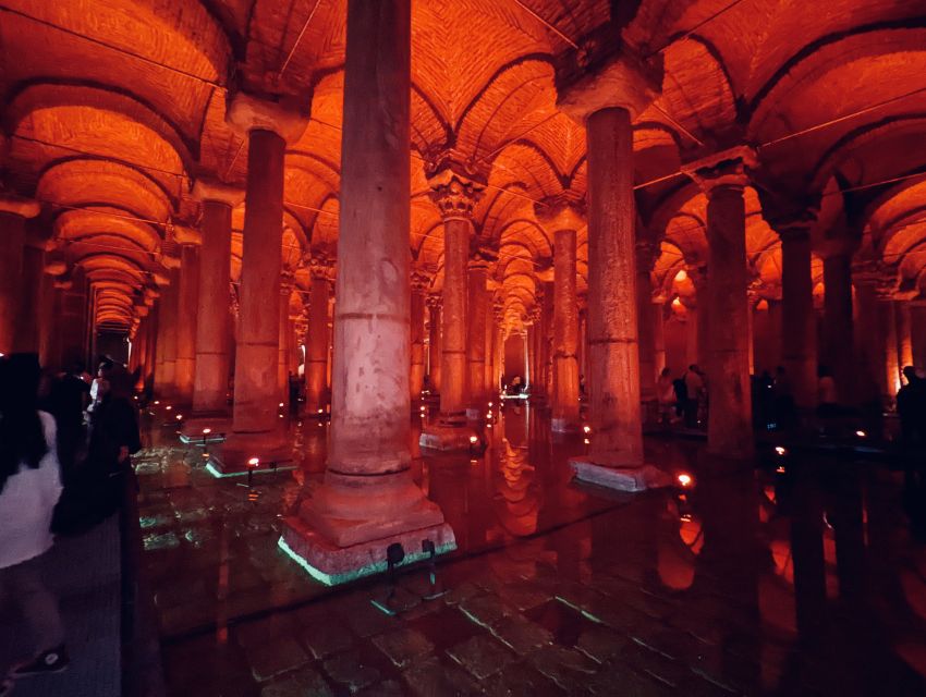 Istanbul: City Highlights Group Tour with Hagia Sophia Entry - Tasting Turkish delight inside the Spice Bazaar
