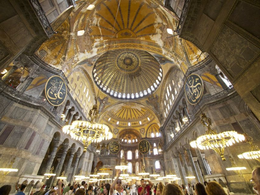 Istanbul: City Highlights Tour w/Hagia Sophia & Blue Mosque - Languages, timing, and practical limits