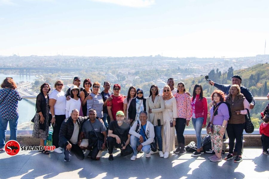 Istanbul: City Hightlights Bus Tour and Bosphorus Cruise - Starting high at Çamlıca Hill