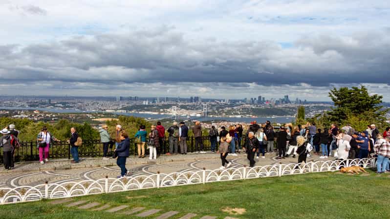 Istanbul: City Hightlights Bus Tour and Bosphorus Cruise - Two hours on the Bosphorus