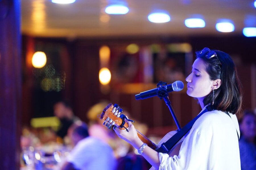 Istanbul: Dinner Cruise and Entertainment with Private Table - Turkish music, folk dance, and the belly dancer