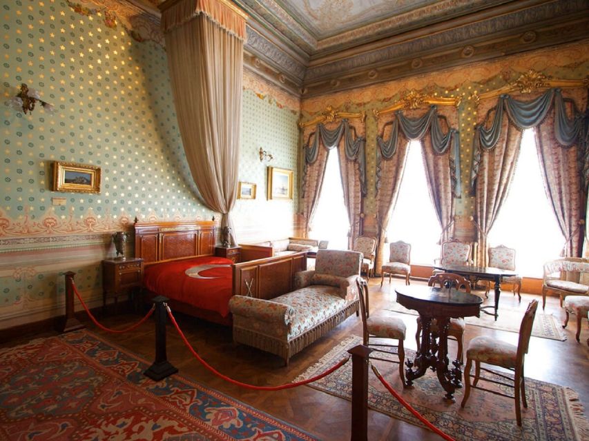 Istanbul: Dolmabahçe Palace and Uskudar Guided Tour - Who should book this tour