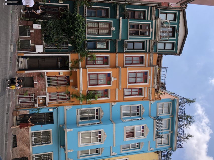 Istanbul: Fener, Balat, Old Greek and Jewish Quarter Tour - How much walking and climbing should you expect?