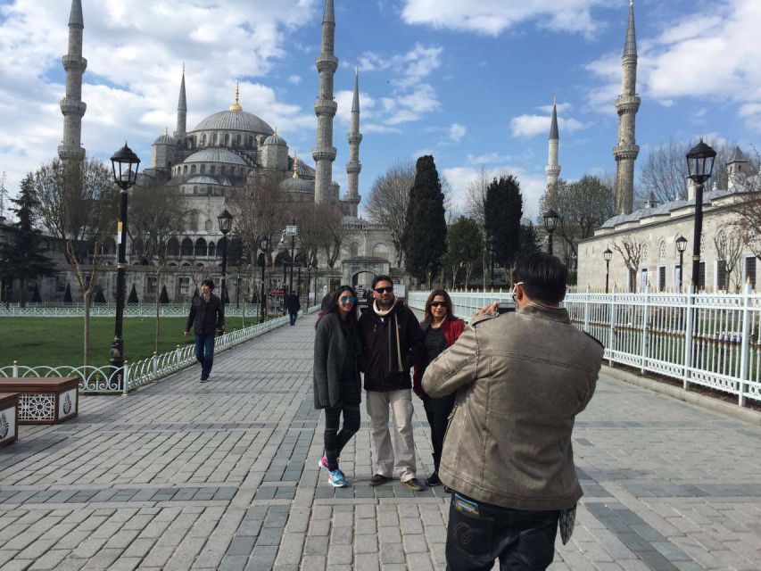 Istanbul: Full-Day City Highlights Tour with Lunch - Topkapi Palace and the extra ticket cost