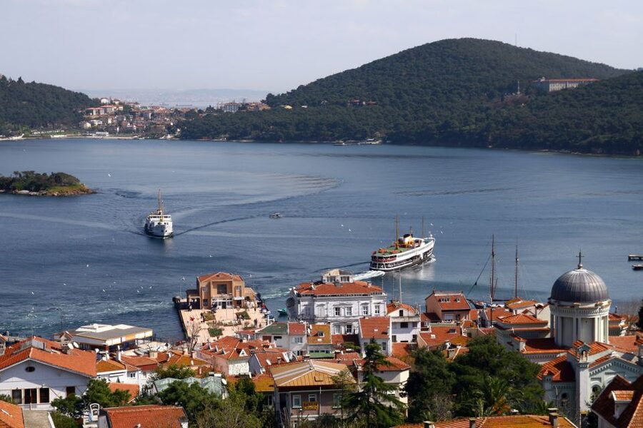 Istanbul: Full Day Princes Islands Guided Tour with Lunch - The Marmara Sea crossing