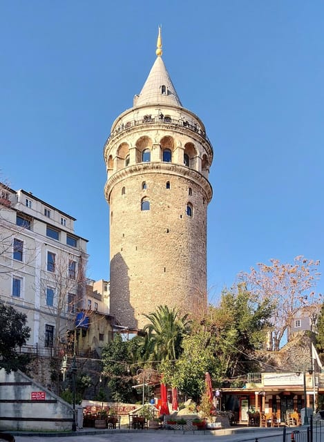 Istanbul: Galata Tower Entry Ticket - The seventh-floor view and the photo stop