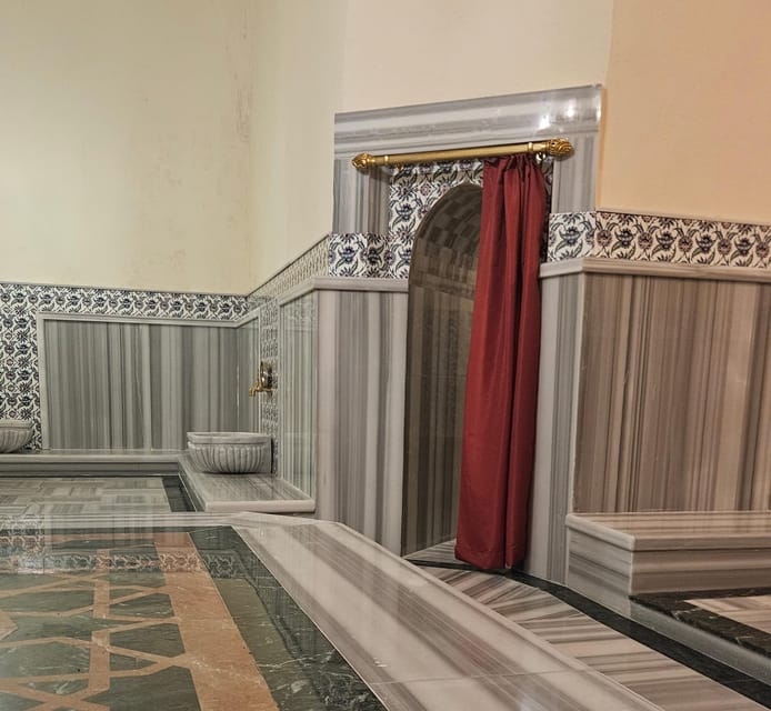 Istanbul: Gedikpasa Historical Hammam with Privacy Add-On - The hot marble rest